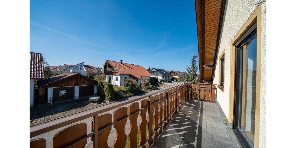 Dachgeschoßwohnung Wellendingen - 3 Zimmer, 92 m&sup2;, 700&euro; | Angebot:24731366