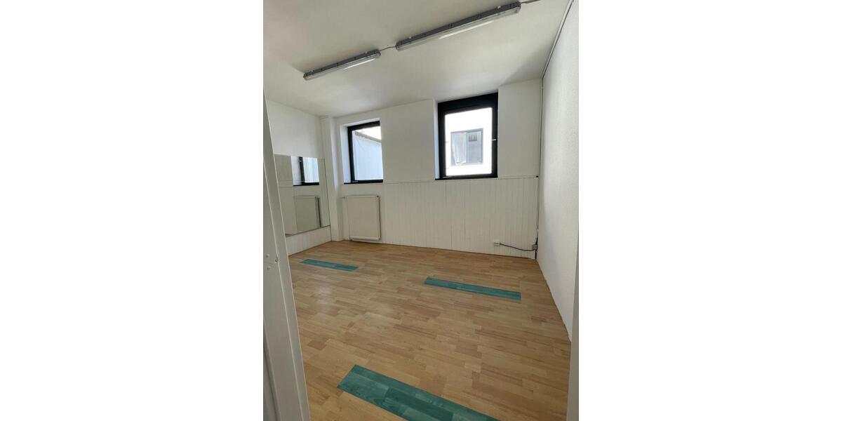 Gewerbeobjekt Krefeld Dießem - 1.200&euro; | Angebot:24383933