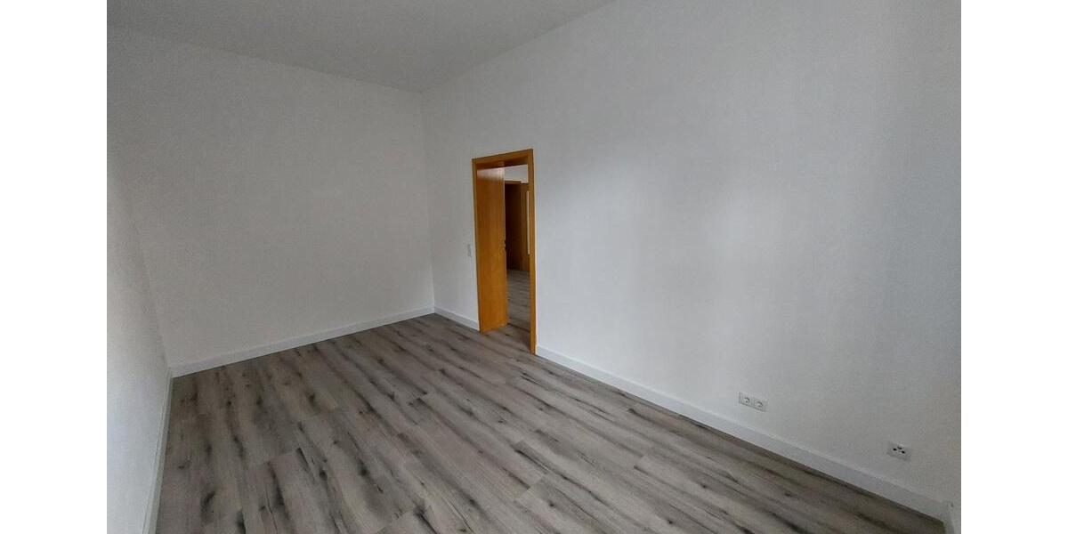 Etagenwohnung Roßwein - 3 Zimmer, 83 m&sup2;, 458&euro; | Angebot:23333830
