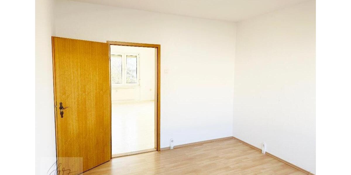 Etagenwohnung Zeithain - 3 Zimmer, 57 m&sup2;, 320&euro; | Angebot:26400673