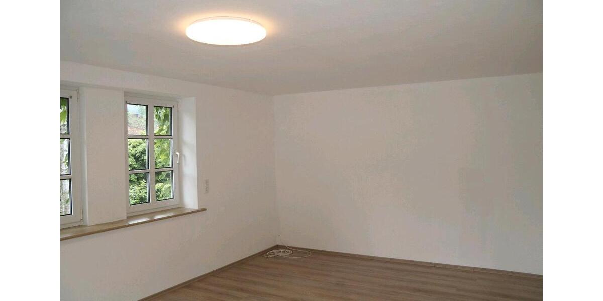 Etagenwohnung Schmallenberg - 3 Zimmer, 89 m&sup2;, 690&euro; | Angebot:26045517