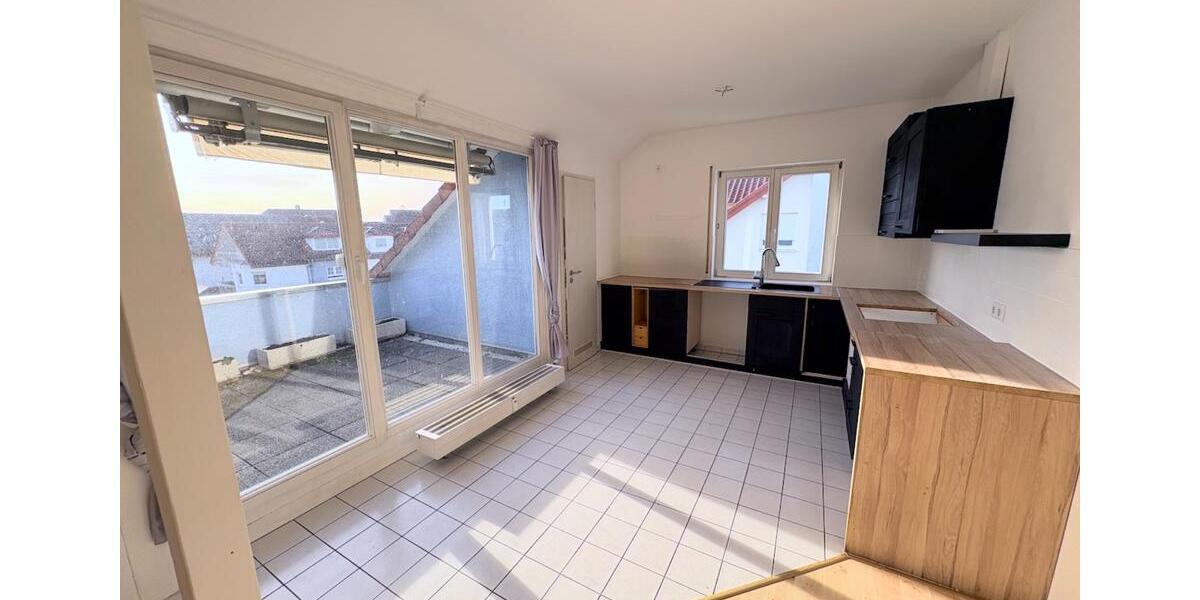 Perfekt angebunden! Helle 3,5-ZKB Whg+TG mit Dachterrasse in Bad 3 zimmer