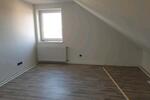 Dachgeschoßwohnung Bad Driburg - 4 Zimmer, 150 m&sup2;, 800&euro; | Angebot:25613690