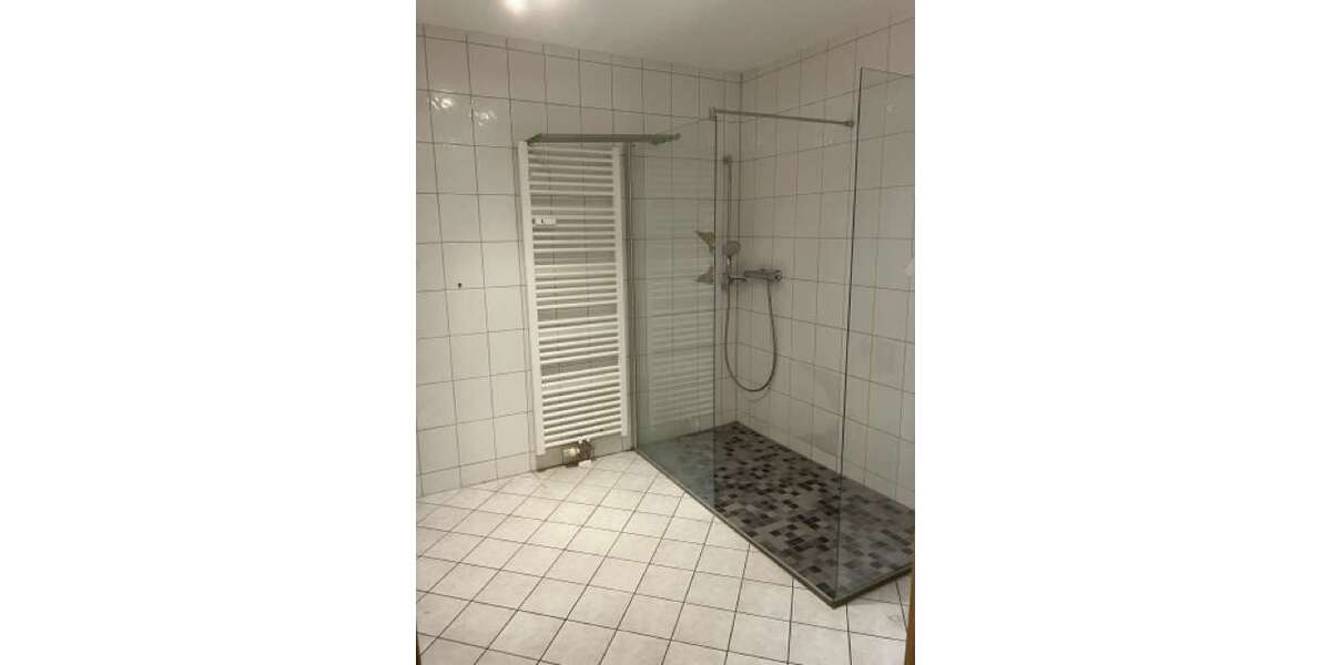 Etagenwohnung Gera Lusan - 2 Zimmer, 66 m&sup2;, 400&euro; | Angebot:27055976