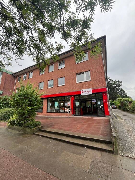 BESICHTIGUNG: DI., 02.09., 17.00 - 17.30 Uhr! Großzügige 4-Zimmer-Wohnung in Schnelsen, 95 m²! Befristete Vermietung für ein Jahr, auch an WG