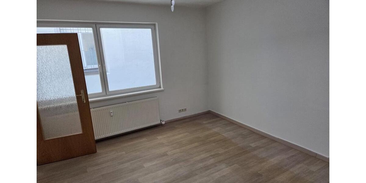 Erdgeschoßwohnung Regensburg Kumpfmühl - 2 Zimmer, 60 m&sup2;, 1.060&euro; | Angebot:25283575