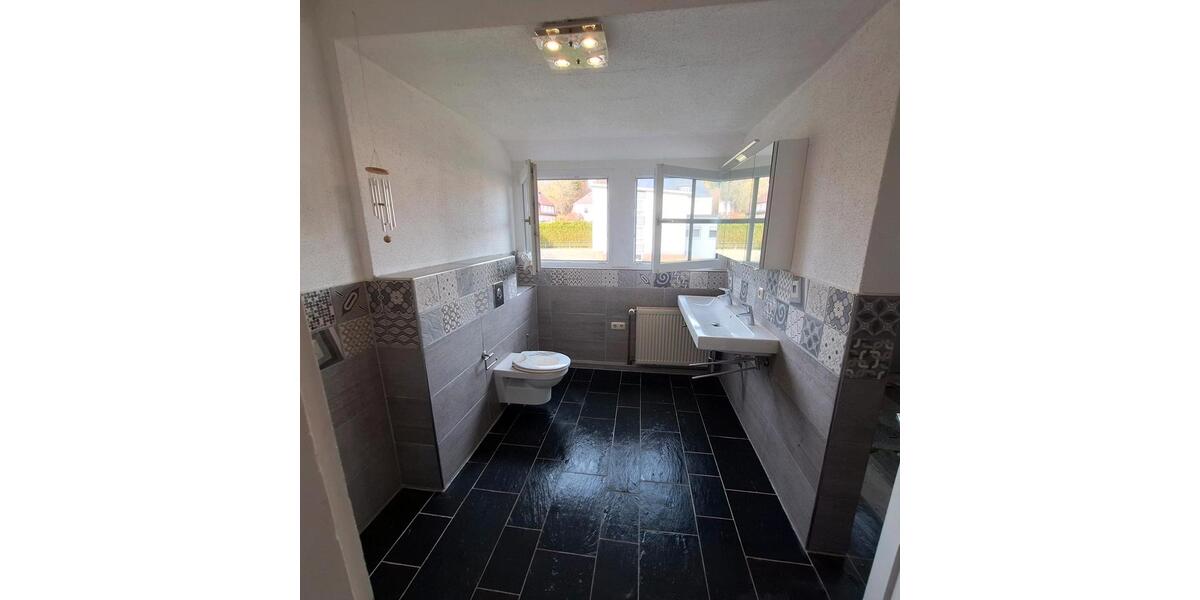 Etagenwohnung Münchberg - 3 Zimmer, 95 m&sup2;, 1.050&euro; | Angebot:24888926