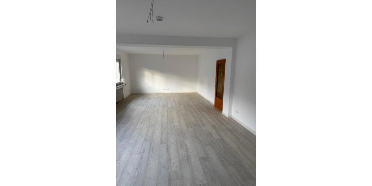 Helle 3-Zimmer Wohnung in 31028 GronauLeine 3 zimmer