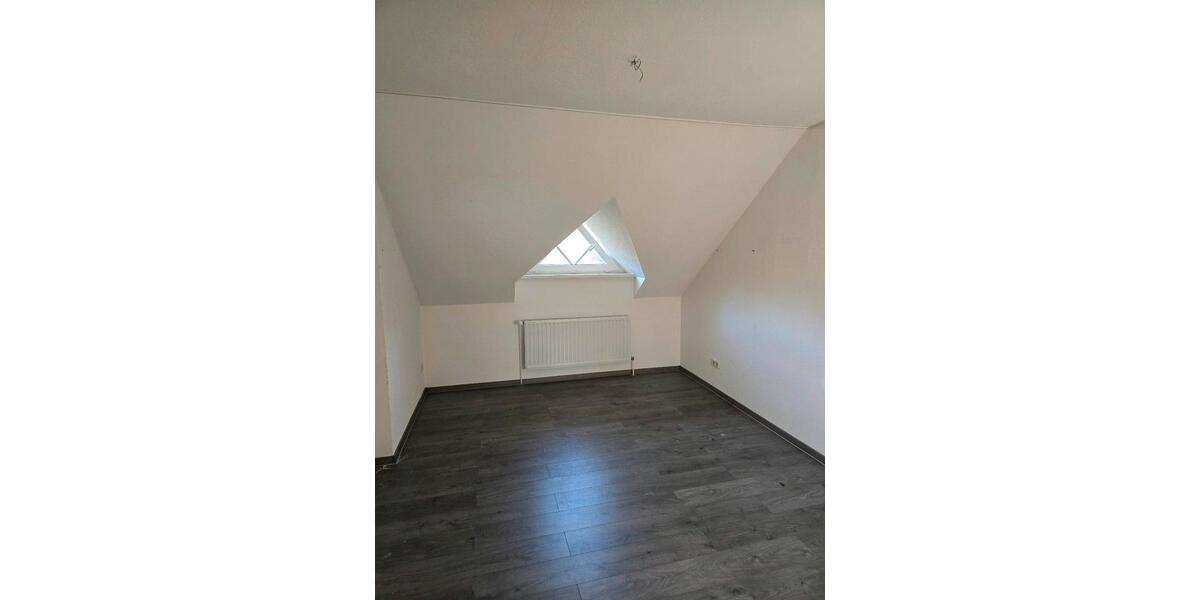 Dachgeschoßwohnung Seeland Gatersleben - 4 Zimmer, 95 m&sup2;, 900&euro; | Angebot:26261207
