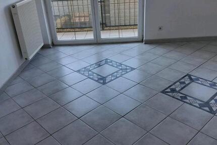 Wohnung Schaufling - 3 Zimmer, 100 m&sup2;, 750&euro; | Angebot:25217504