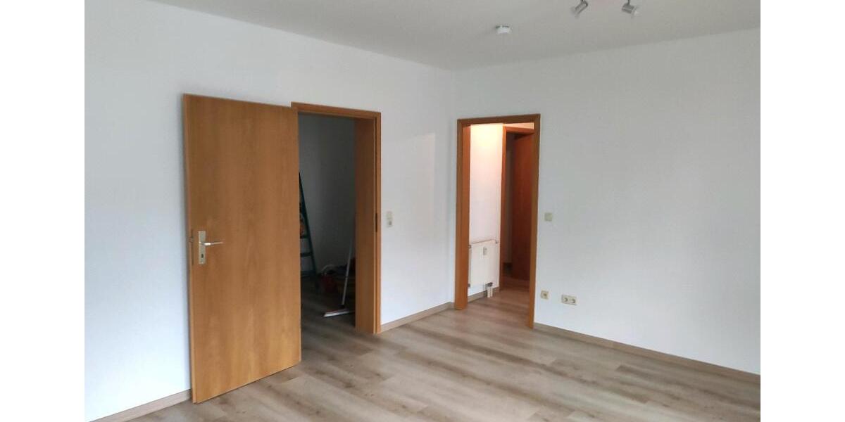 Hochparterre Schmalkalden - 1 Zimmer, 44 m&sup2;, 438&euro; | Angebot:26612250