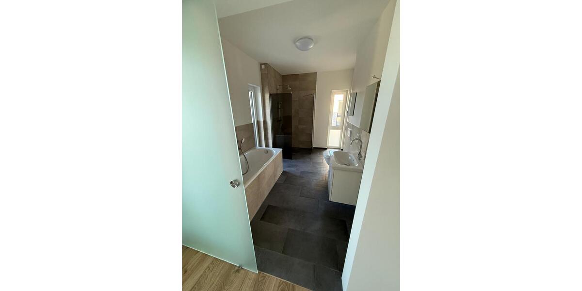 Einfamilienhaus Kleve - 4 Zimmer, 125 m&sup2;, 1.743&euro; | Angebot:25753628