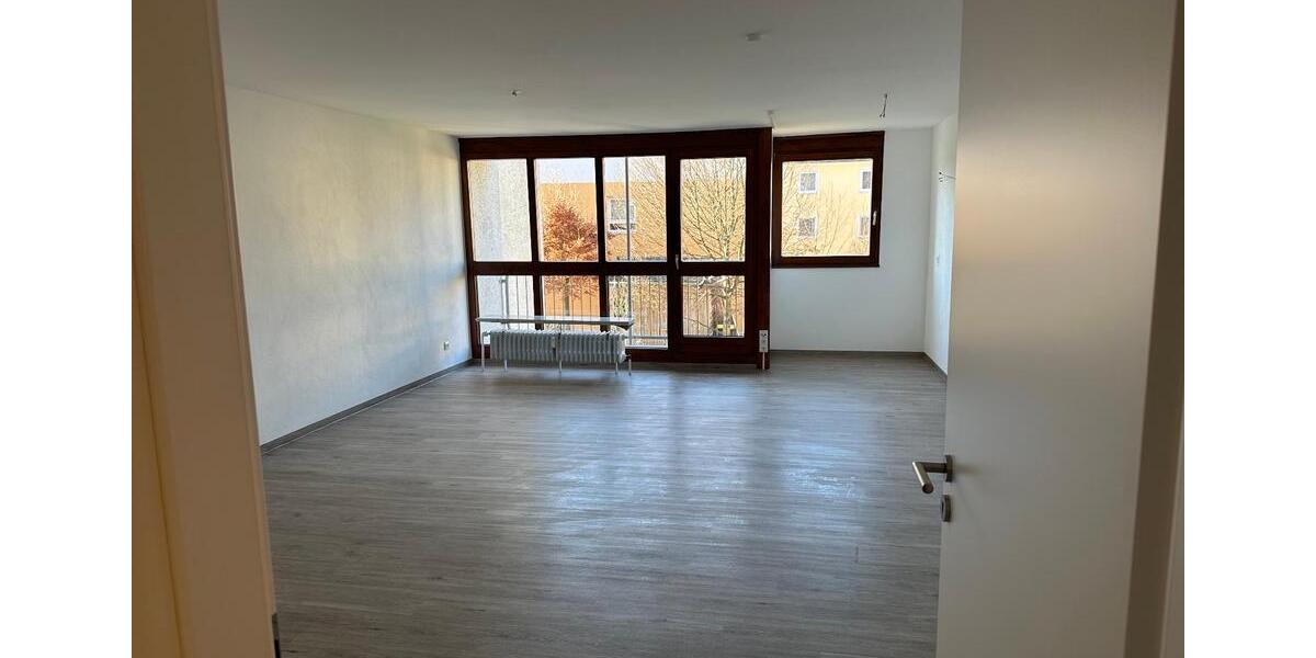 Etagenwohnung Landsberg am Lech Ellighofen - 4 Zimmer, 82 m&sup2;, 1.260&euro; | Angebot:24757007