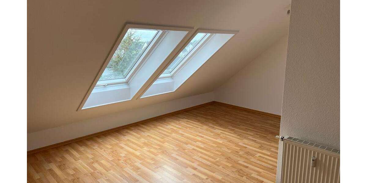 Etagenwohnung Panitzsch Panitzsch - 3 Zimmer, 81 m&sup2;, 805&euro; | Angebot:26578197