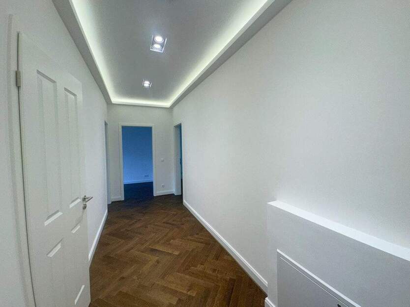Nanu?! * Erstbezug im Süden * Parkett * Fußbodenheizung * Balkon * schönes Bad * LED-Licht 2 zimmer
