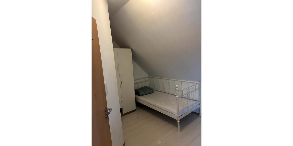 Wohnen auf Zeit Dingolfing - 1 Zimmer, 12 m&sup2;, 350&euro; | Angebot:24676373