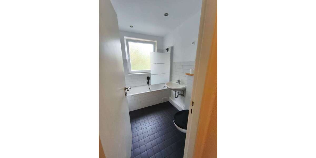 Etagenwohnung Lübeck Sankt Lorenz Nord - 2.5 Zimmer, 68 m&sup2;, 878&euro; | Angebot:27248839