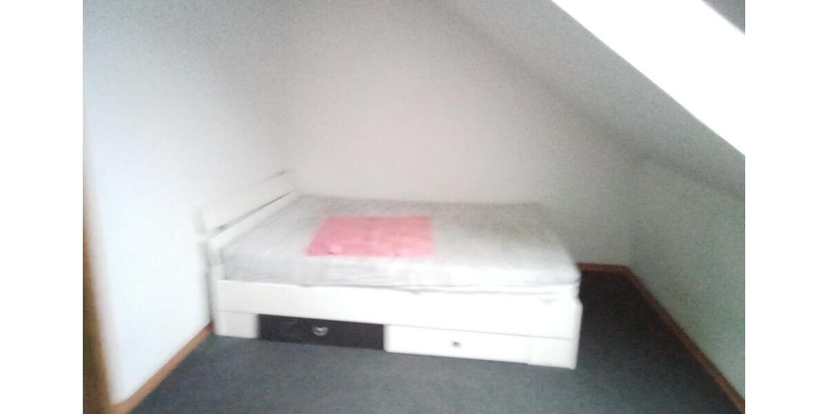 Dachgeschoßwohnung Kasendorf - 3 Zimmer, 66 m&sup2;, 650&euro; | Angebot:24637767