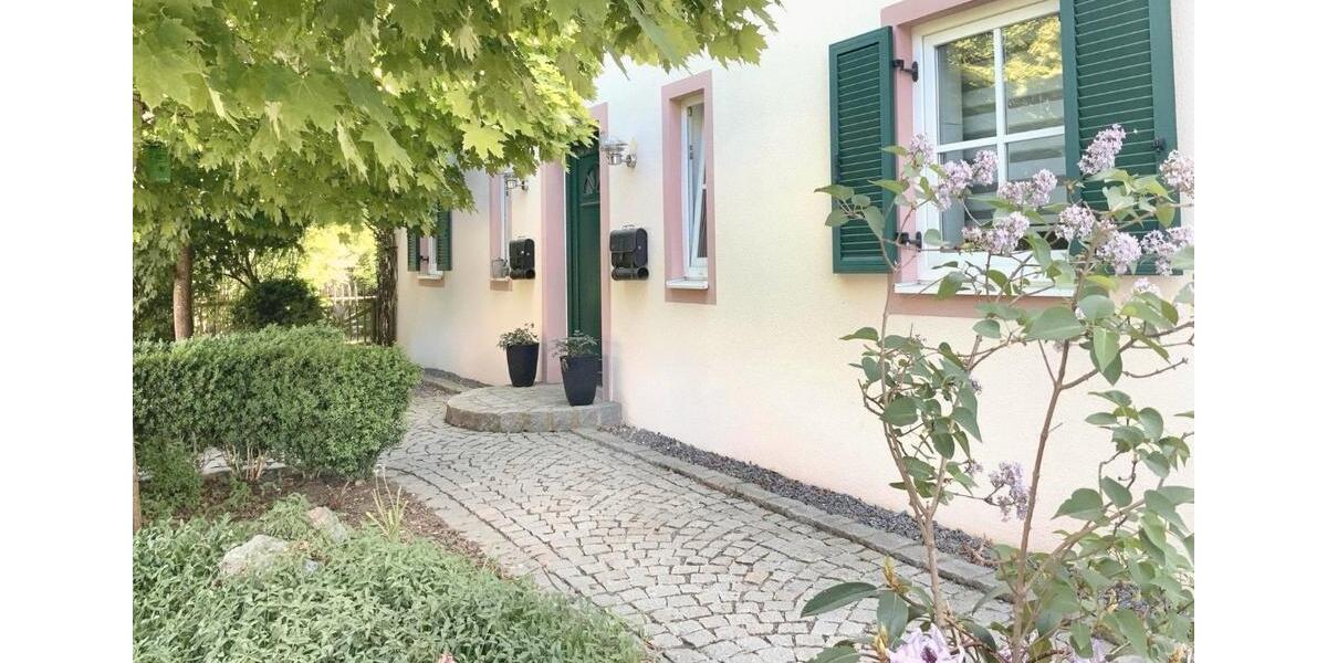 Erdgeschoßwohnung Nittenau - 3 Zimmer, 90 m&sup2;, 900&euro; | Angebot:25150823