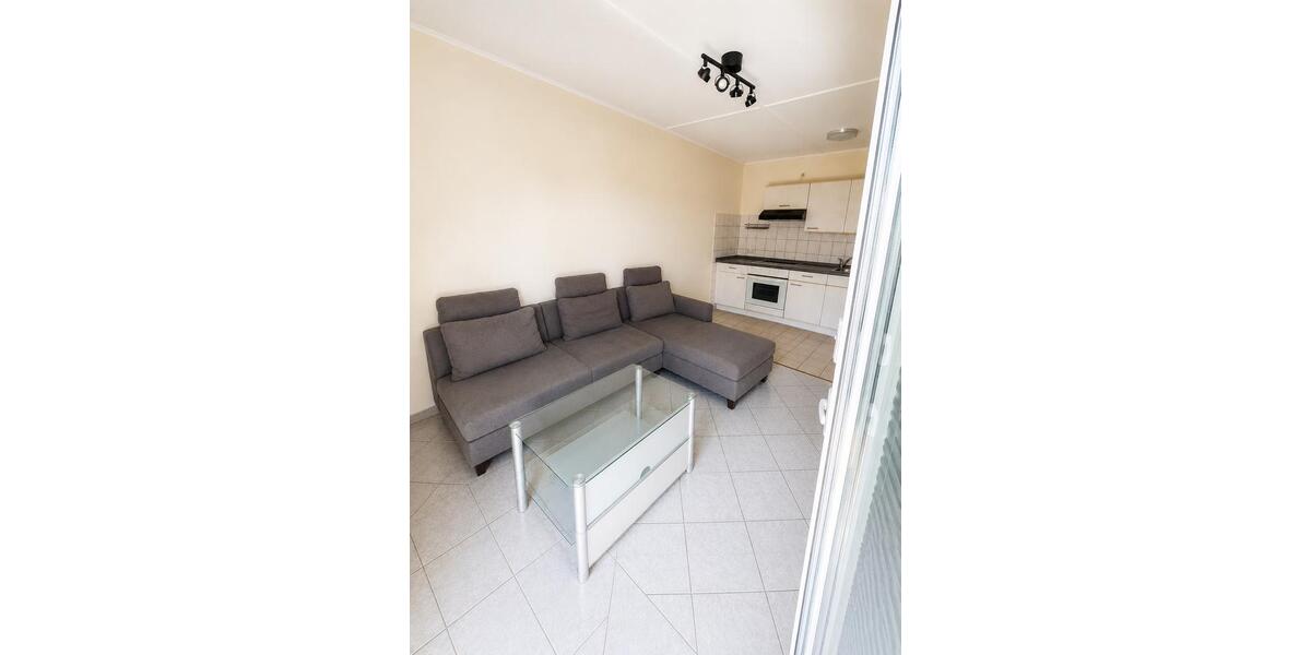 Dachgeschoßwohnung Windeck - 2 Zimmer, 38 m&sup2;, 250&euro; | Angebot:26464585