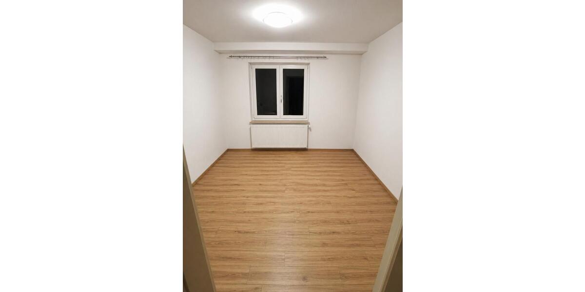 Erdgeschoßwohnung Maßbach - 3 Zimmer, 75 m&sup2;, 800&euro; | Angebot:26585549