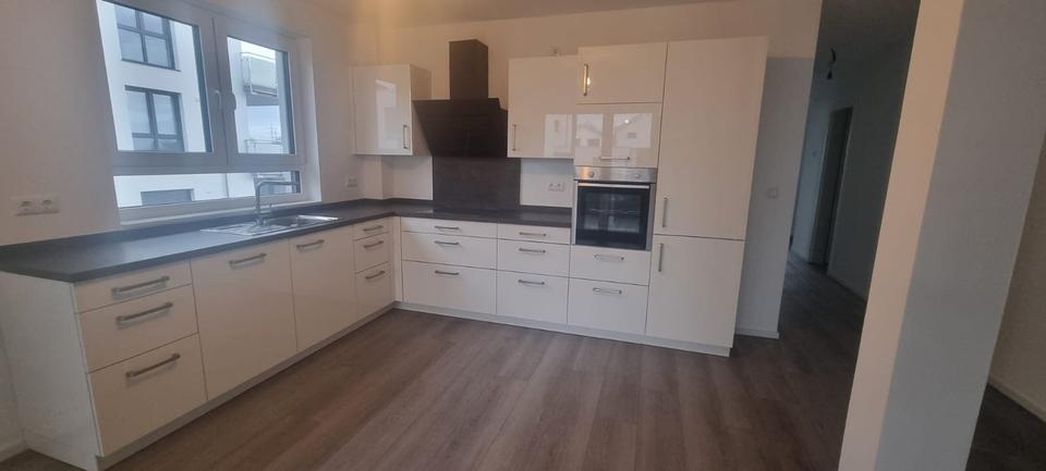 moderne, große 3 Zimmer Wohnung in Weyhausen