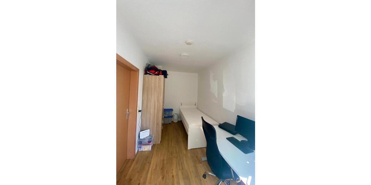 Erdgeschoßwohnung Wismar Altstadt - 3 Zimmer, 55 m&sup2;, 350&euro; | Angebot:25082375