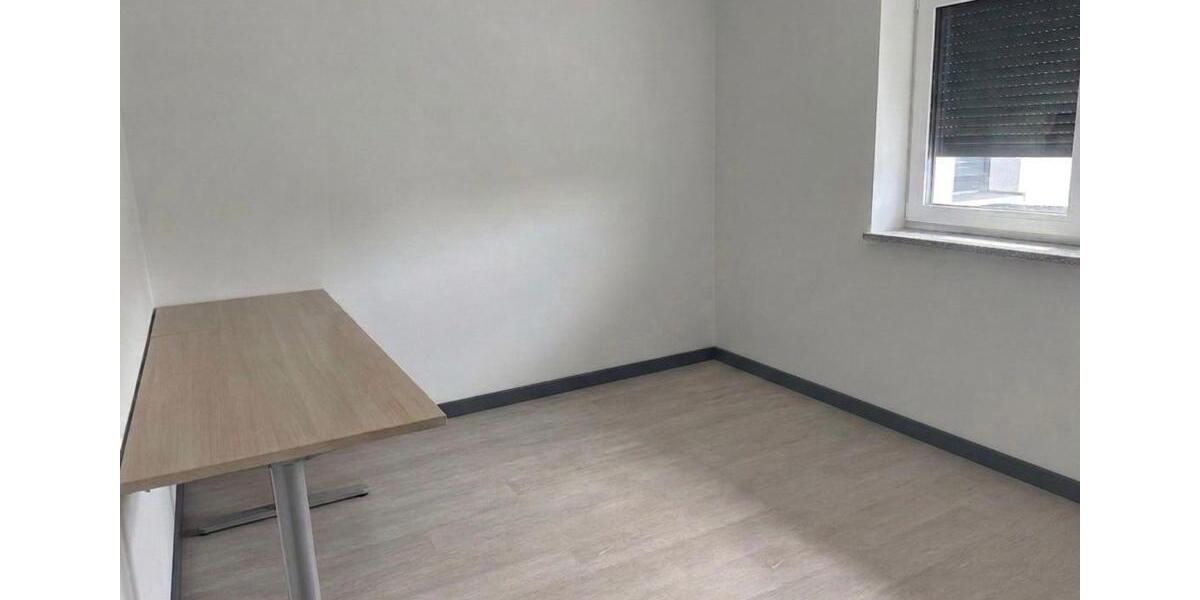 Etagenwohnung Cham - 5 Zimmer, 120 m&sup2;, 950&euro; | Angebot:26252399
