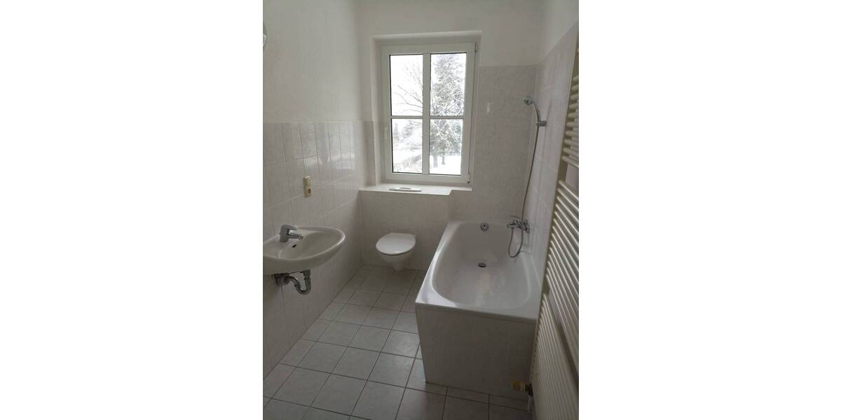 Etagenwohnung Kamenz Thonberg - 3 Zimmer, 65 m&sup2;, 426&euro; | Angebot:25768387