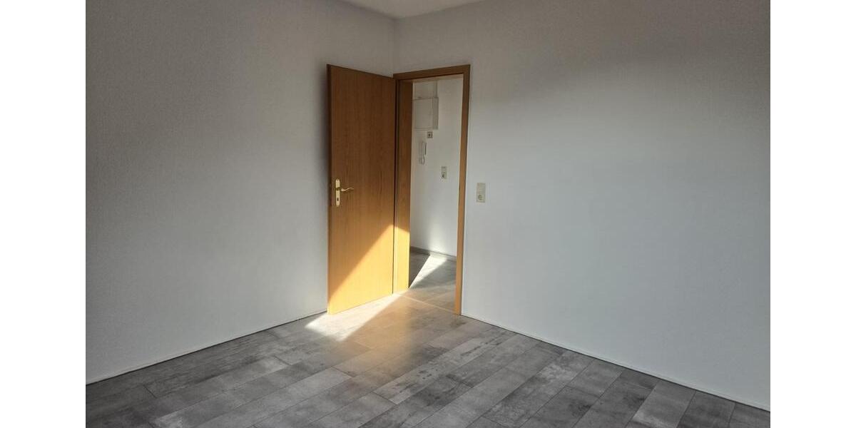 Dachgeschoßwohnung Zwickau - 4 Zimmer, 110 m&sup2;, 660&euro; | Angebot:26529827