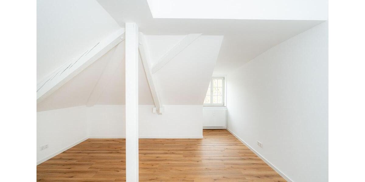 Exklusives Penthouse im denkmalgeschützten Lahmann-Sanatorium. 4 zimmer