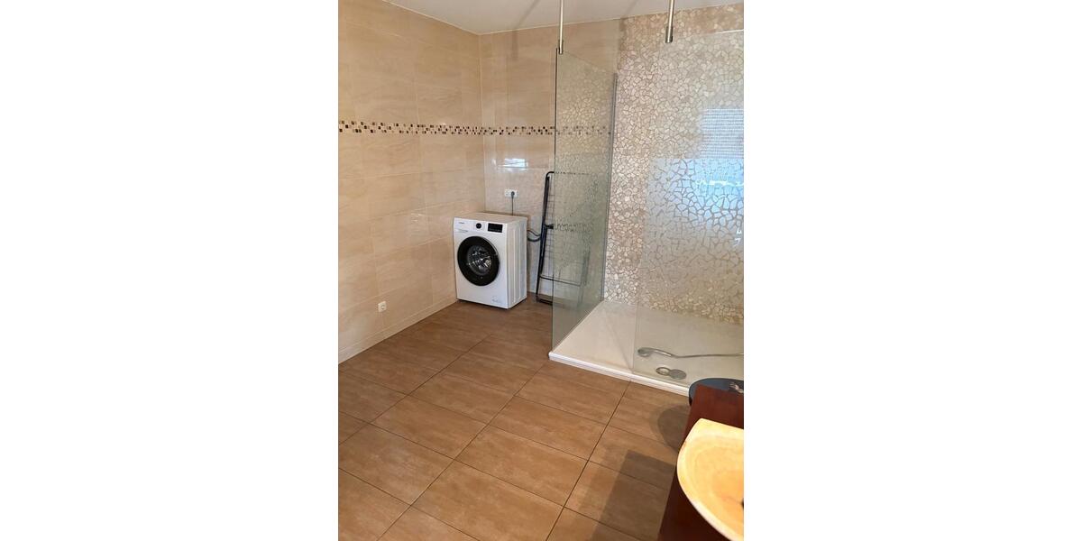 Etagenwohnung Dreieich - 3 Zimmer, 80 m&sup2;, 1.400&euro; | Angebot:26697989