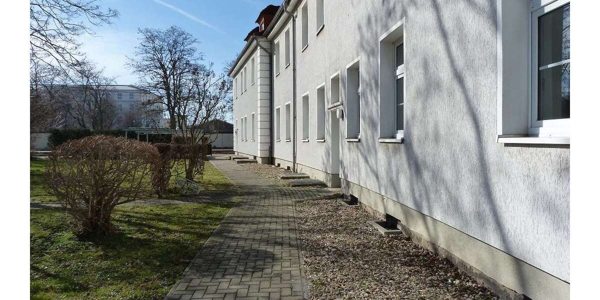Wohnung zum Mieten in Leuna 696 € 100 m² 3 zimmer