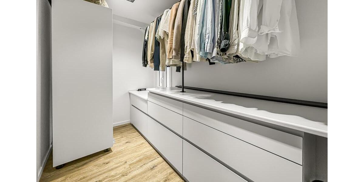 Dachgeschoßwohnung Lemgo - 2 Zimmer, 85 m&sup2;, 1.200&euro; | Angebot:26579037