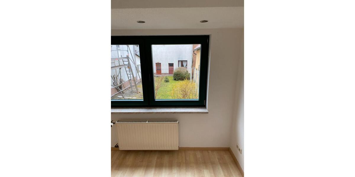 Erdgeschoßwohnung Zella-Mehlis Mehlis - 2 Zimmer, 45 m&sup2;, 300&euro; | Angebot:25977654