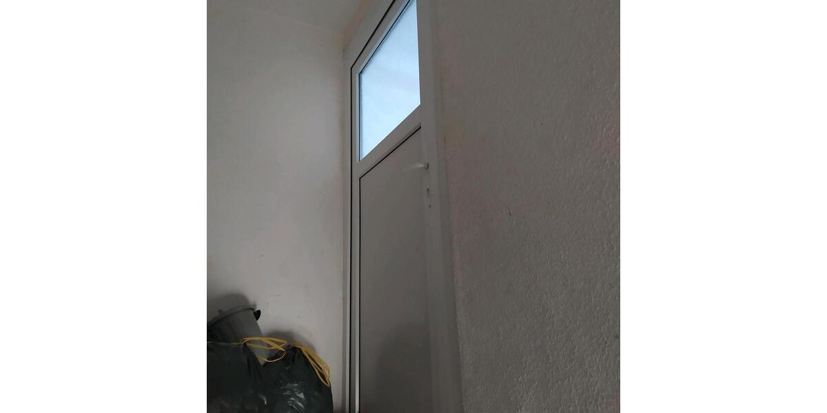 5-Zimmer Wohnung 90 qm im 2-FH in 74343 sehr ruhige Lage 5 zimmer