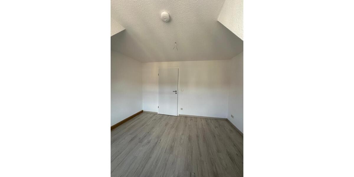 Etagenwohnung Waltershausen - 2 Zimmer, 56 m&sup2;, 450&euro; | Angebot:26623722