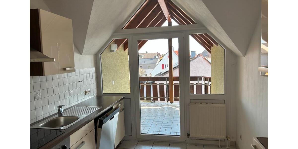 Dachgeschoßwohnung Gunzenhausen - 2 Zimmer, 64 m&sup2;, 725&euro; | Angebot:25992298