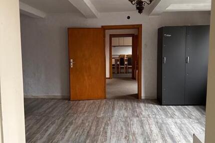 Wohnung Brakel - 3 Zimmer, 72 m&sup2;, 790&euro; | Angebot:25219705