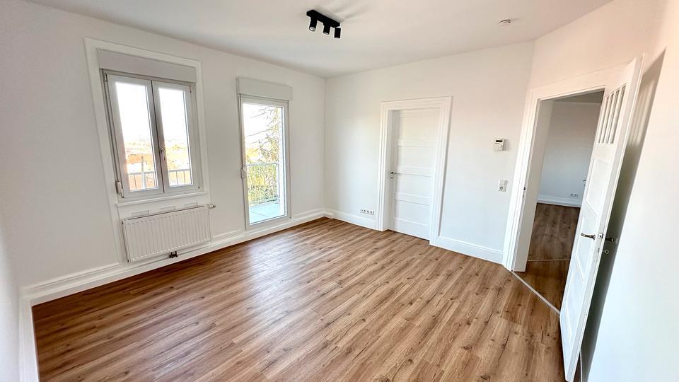 Helles WG-Zimmer mit Balkon | STG-Ost | 17qm | 3er-WG | ab 01.12. zimmer