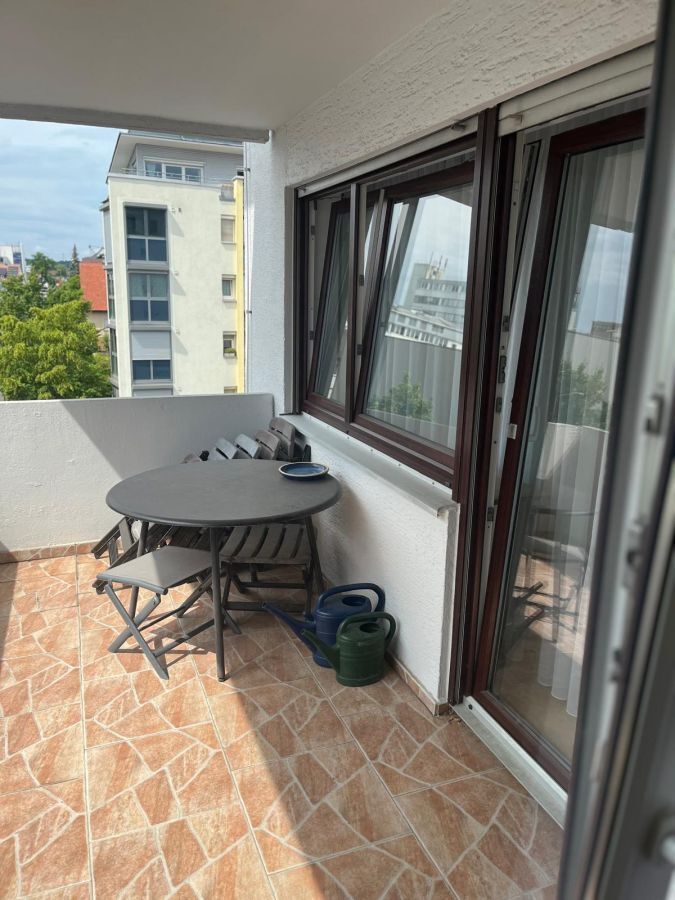 2,5 Zimmer Wohnung im Zentrum von Leonberg mit Balkon 2.5 zimmer