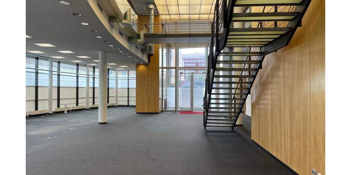 Große Gewerbeeinheit im Zentrum von Merseburg, Top Lage in hochfrequentierter Fußgängerzone! zimmer