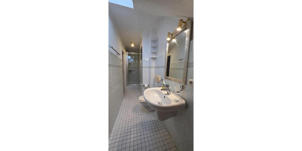 Dachgeschoßwohnung Reinbek - 1 Zimmer, 15 m&sup2;, 550&euro; | Angebot:26563456