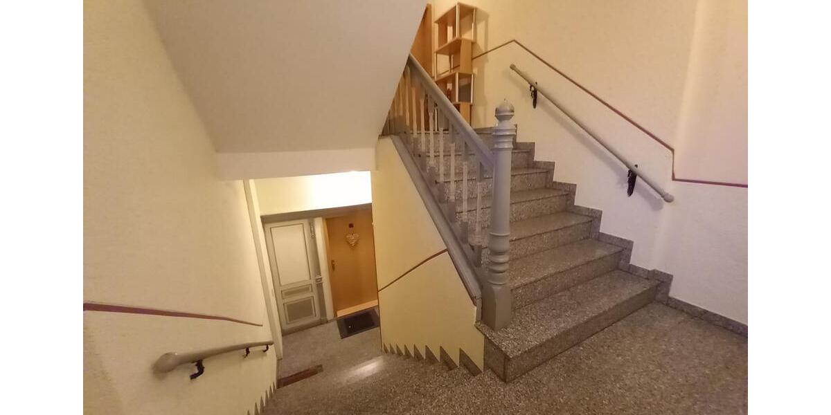 Dachgeschoßwohnung Crimmitschau - 3 Zimmer, 56 m&sup2;, 320&euro; | Angebot:20747048