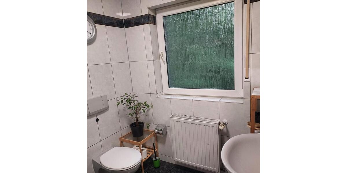 Etagenwohnung Solingen Aufderhöhe - 2 Zimmer, 65 m&sup2;, 620&euro; | Angebot:26705749