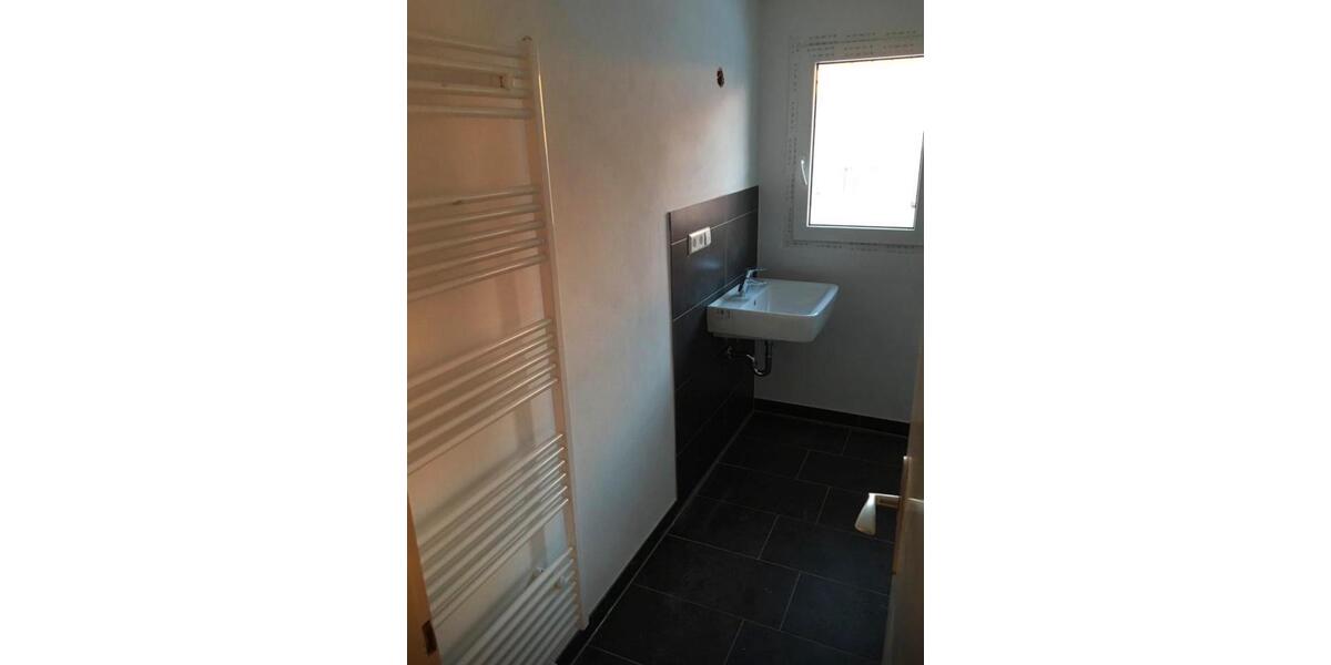 Dachgeschoßwohnung Hüfingen - 4 Zimmer, 95 m&sup2;, 1.100&euro; | Angebot:26033406