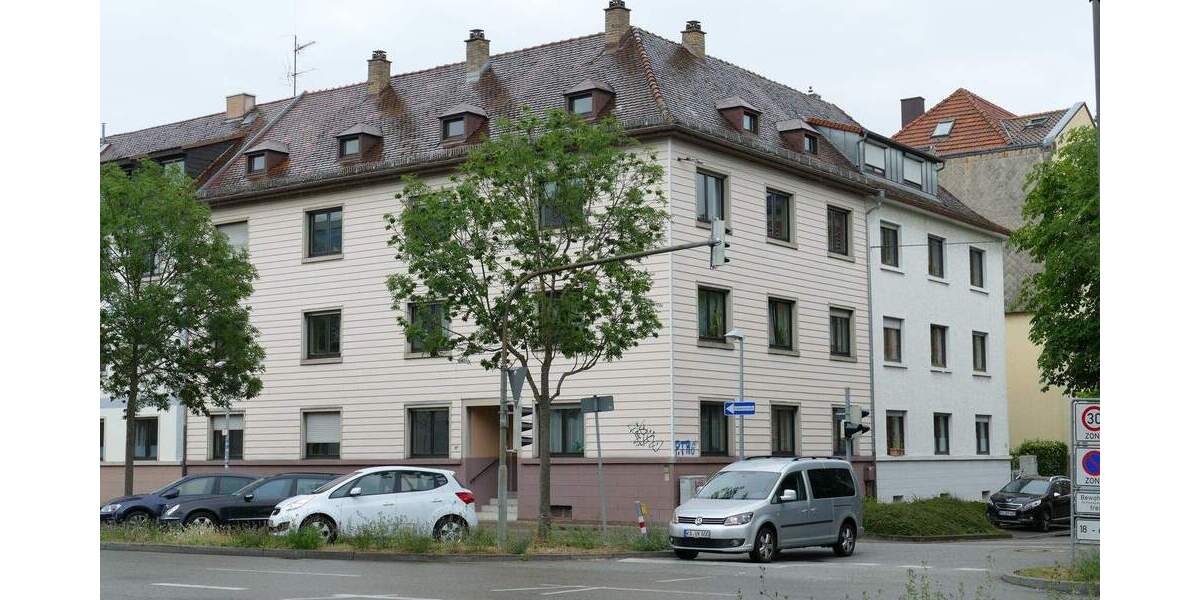 Wohnung gegenüber ZKM für WG oder Familie! 1 Zimmer ausserhalb 3 zimmer