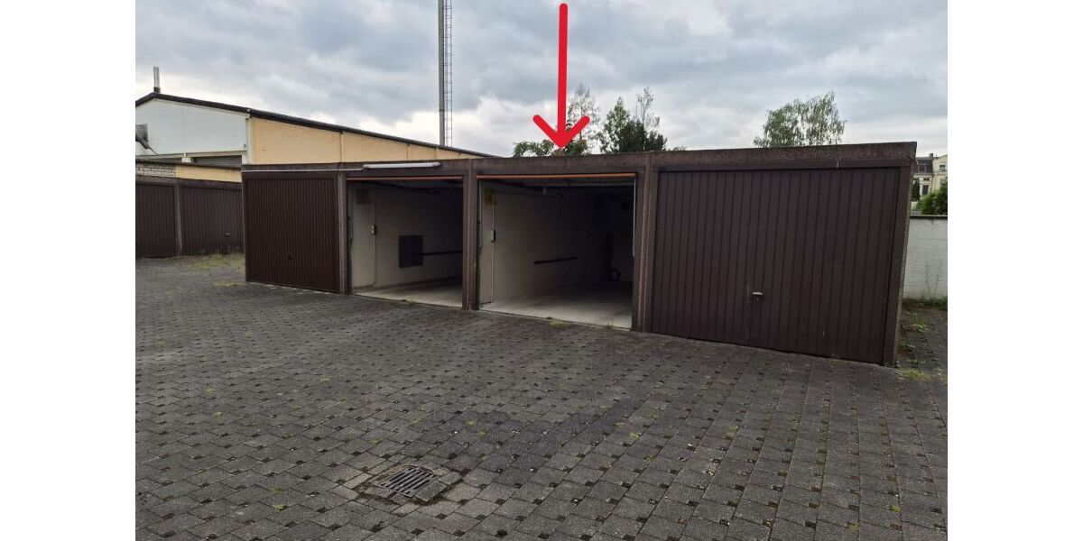 Renovierte 2,5 Zimer-Wohnung mit Aufzug, Balkonkraftwerk, Video-Sprechanlage, Garage (Warmmiete: 1.040 + 100 Garage) - Etagenwohnung Duisburg Meiderich | Angebot:27261102
