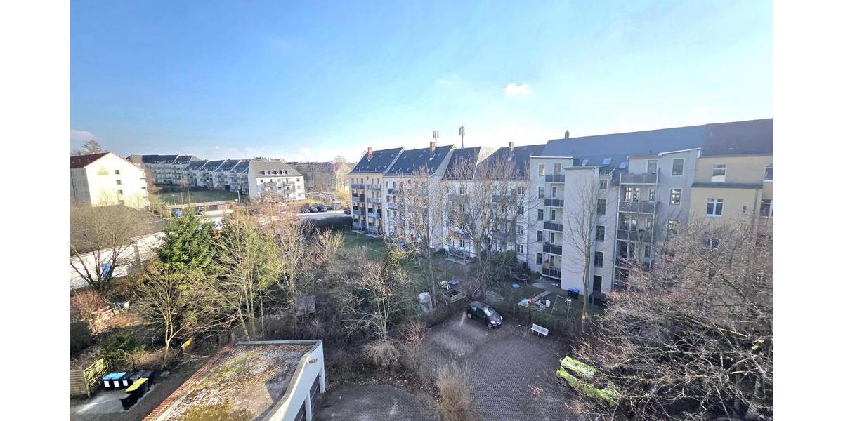 Tolle 2-Zimmer-Wohnung mit Einbauküche, Waschmaschine und Aufzug! - Dachgeschoßwohnung Chemnitz Lutherviertel | Angebot:26096660