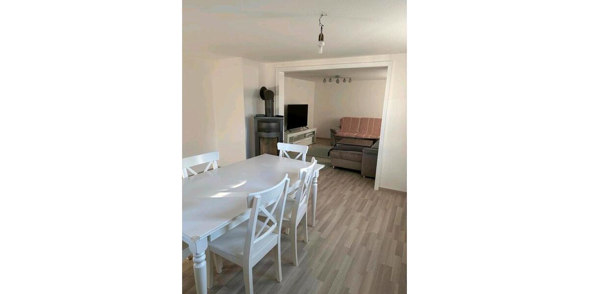 Etagenwohnung Bebra - 5 Zimmer, 100 m&sup2;, 575&euro; | Angebot:26577788